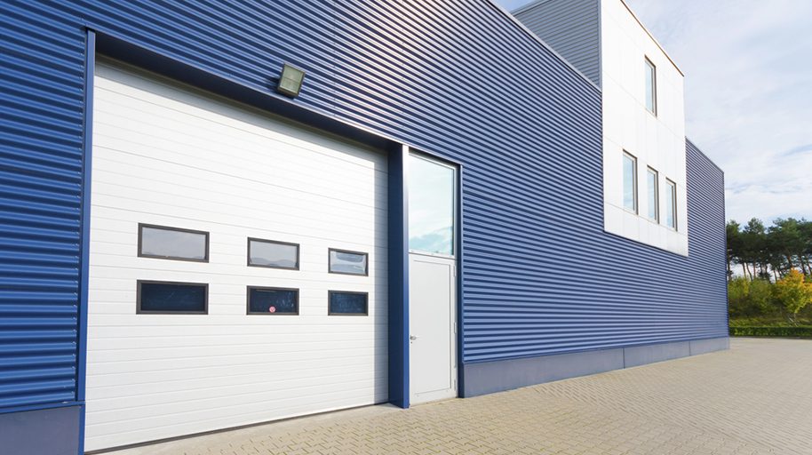 Pole Barn Vs. Metal Building: Which Is The Right Choice For You?